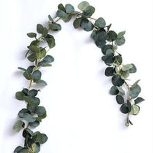 Load image into Gallery viewer, France Eucalyptus Garland